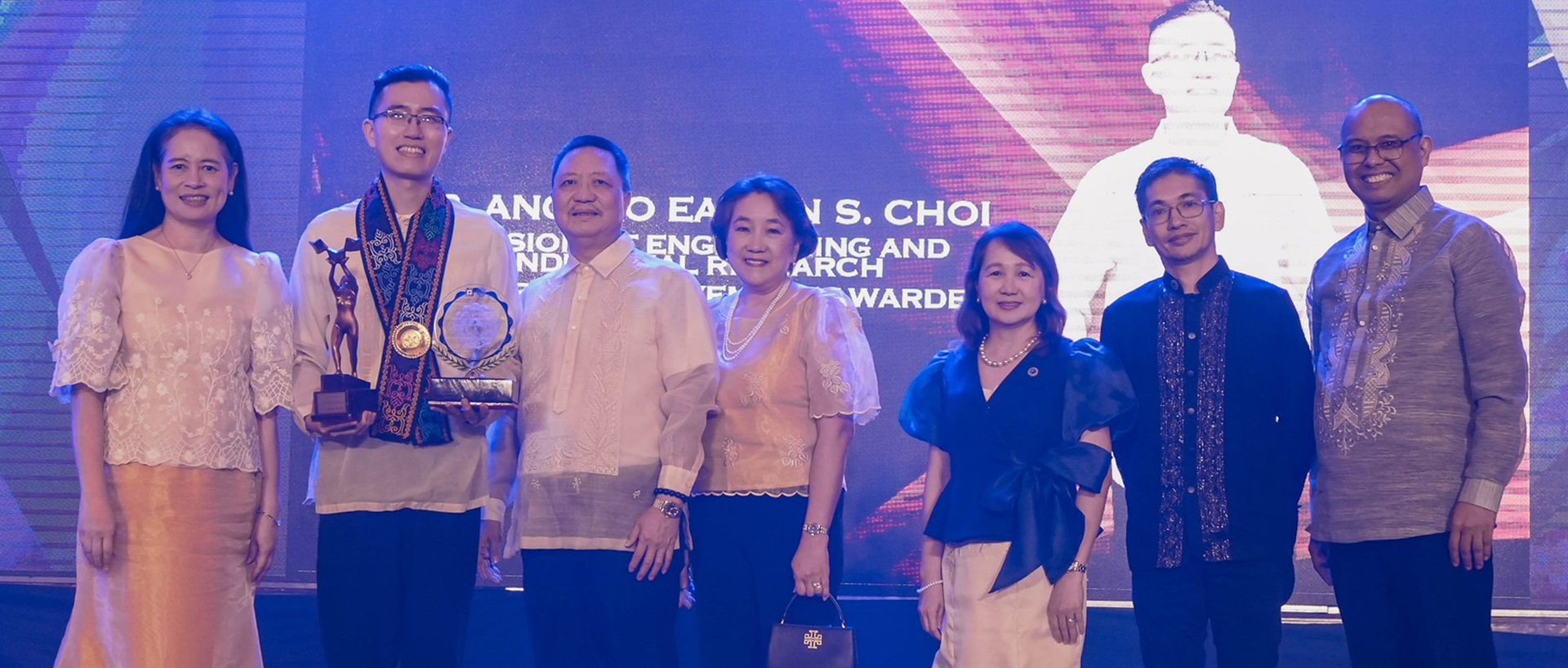 Choi-Awarding-img